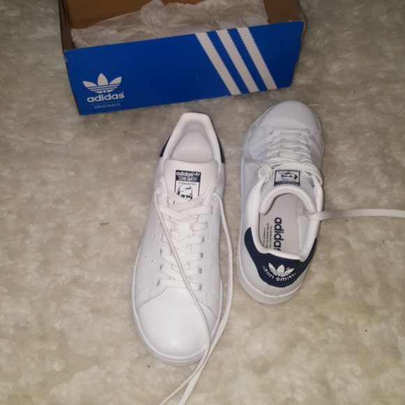 can i put my stan smiths in the washing machine